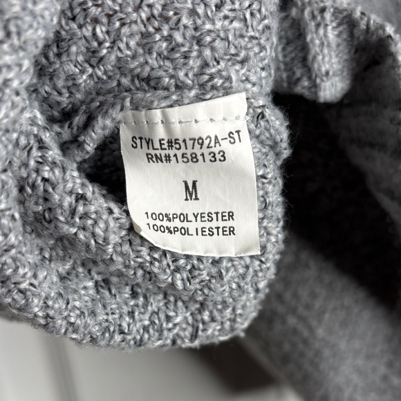 Pink Clover Men's Crewneck Sweater in Heather Gray - Picture 4 of 4